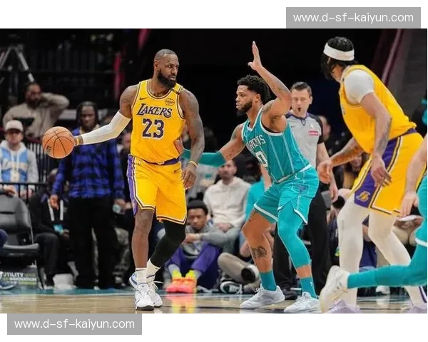 跨越时代的火星撞地球：湖人vs火箭集锦里，藏着篮球最热血的剧本